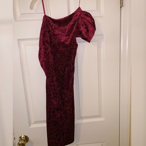 Burgundy one sleeve mini dress